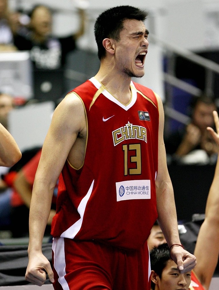 KG:00年奧運美國隊打賭 隔扣姚明給100萬 但姚明把我們教訓(xùn)了