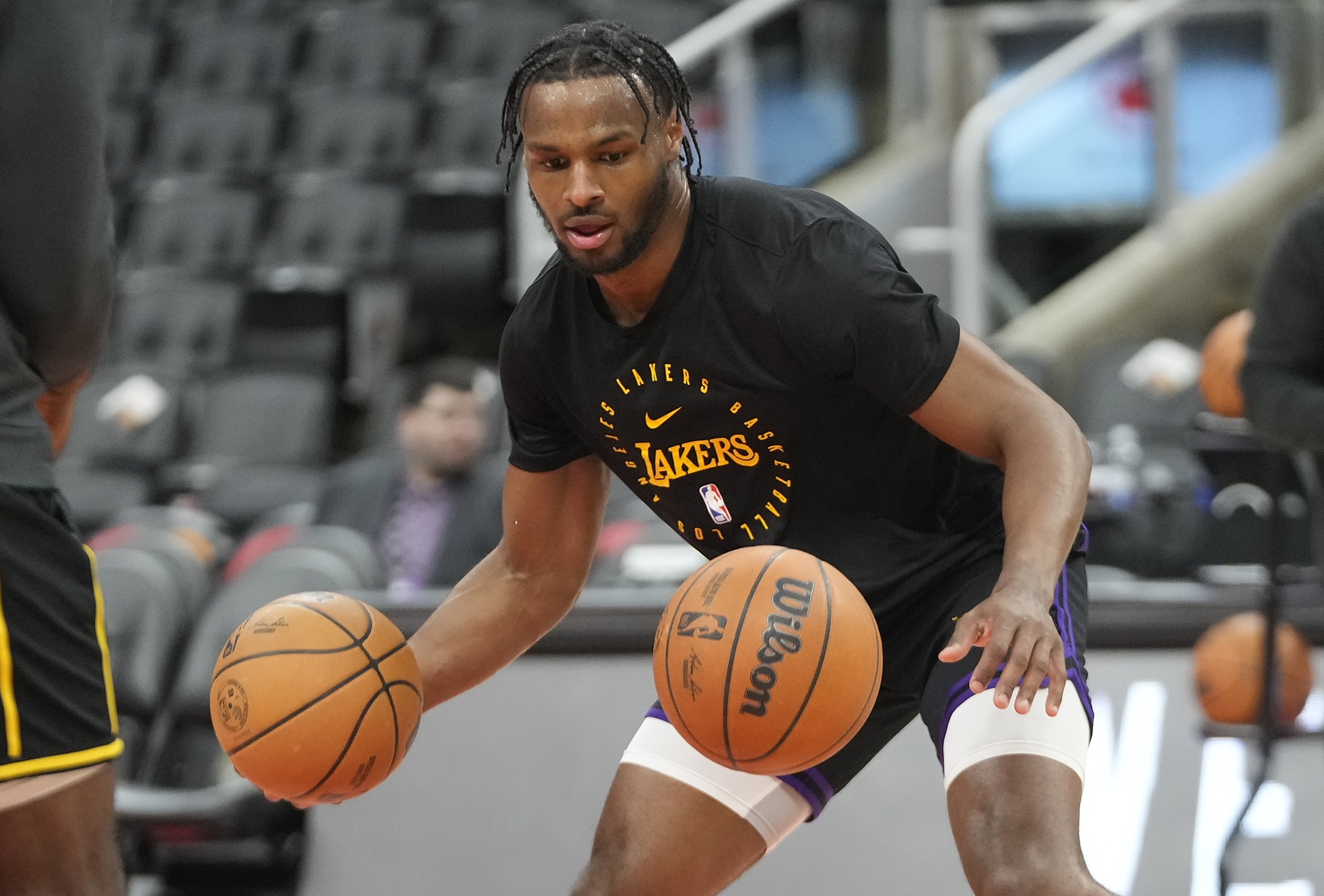 A-史密斯:布朗尼該自己贏得上場機會 現(xiàn)在上他是把他架在火上烤