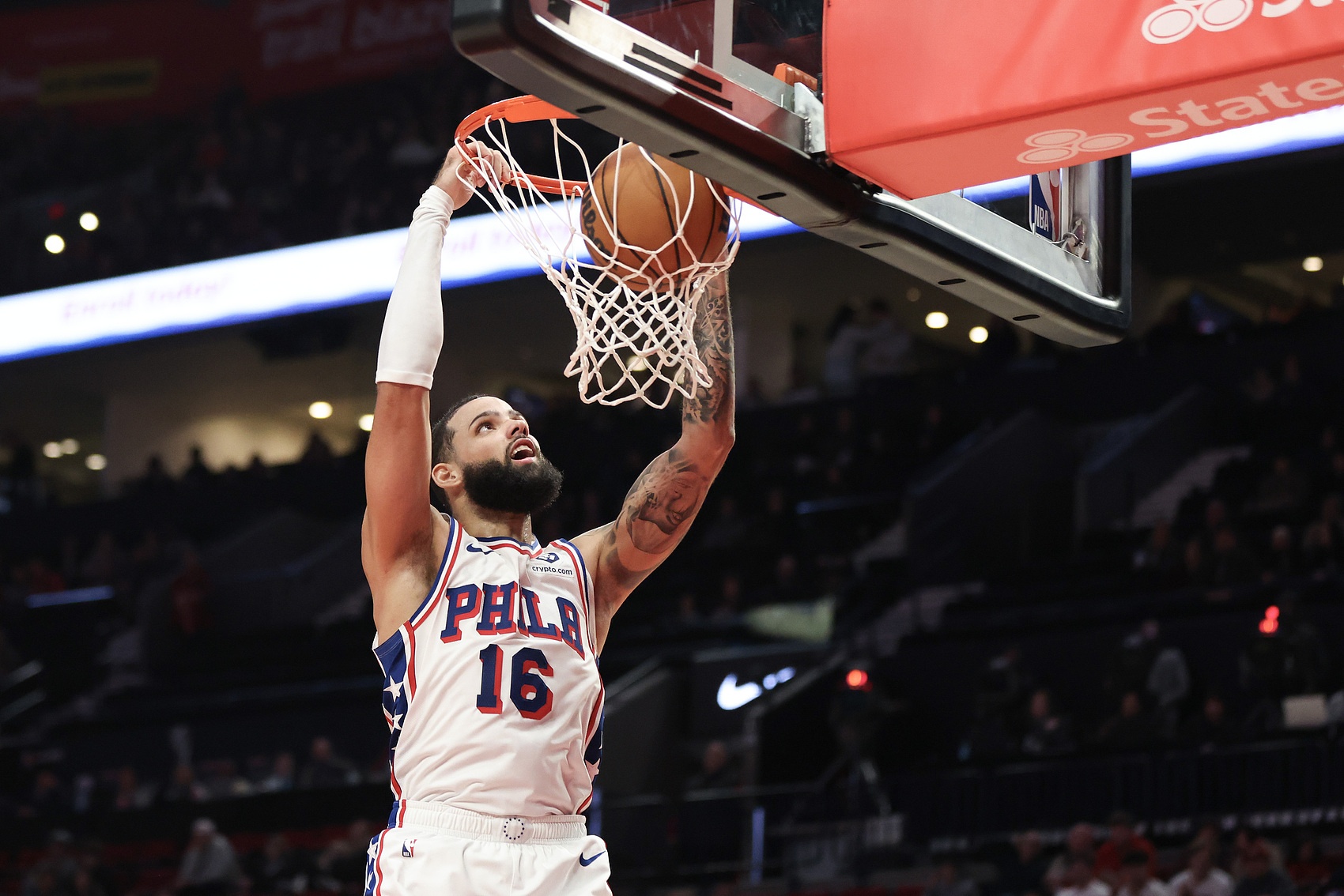 黑八功臣!費(fèi)記:湖人&國王正調(diào)查凱萊布-馬丁 熱火也想和他重聚